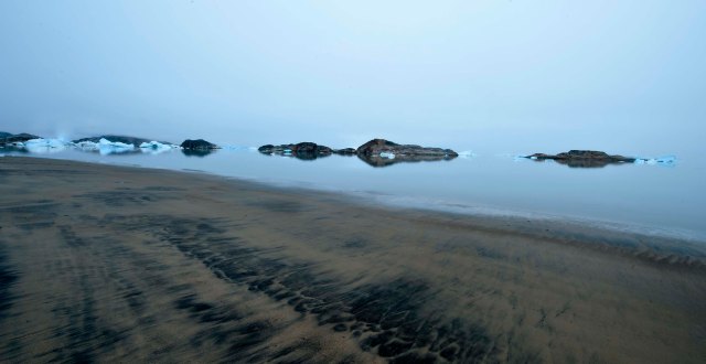 Sea and sky are one.